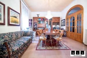 Casa en venta en Mataró, Centro photo 0