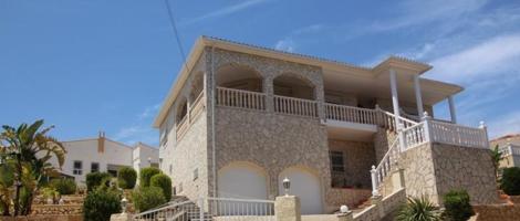 Chalet en venta en La Nucia, Panorama photo 0