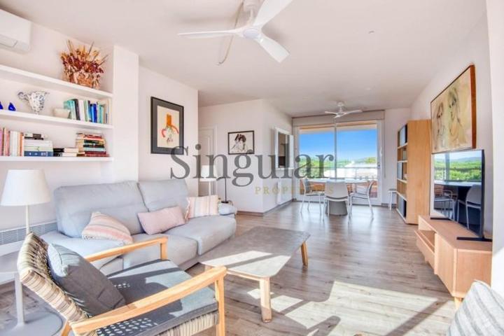 Aticos en venta en Pals, Platja de Pals photo 0