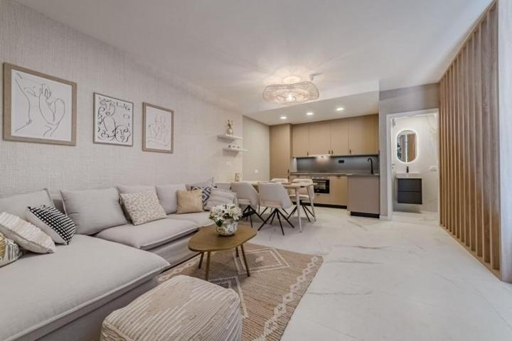 Adosada en venta en Guía de Isora photo 0