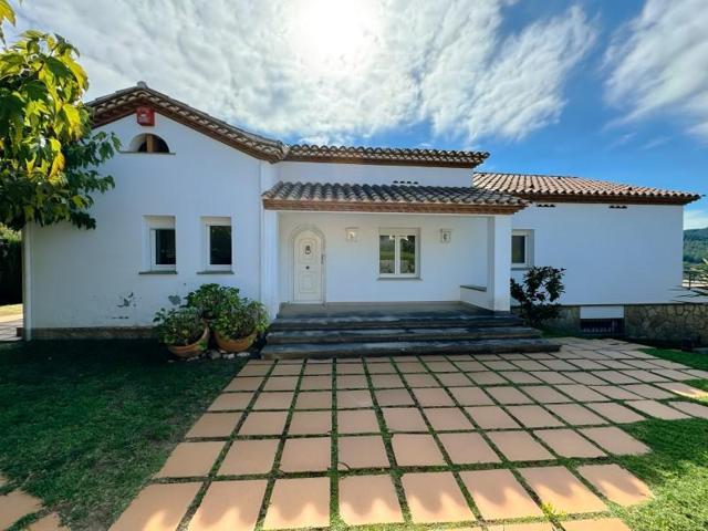 Casa en venta en Corbera de Llobregat photo 0