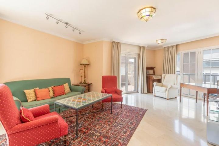 Piso en venta en Granada, Gran capitan photo 0