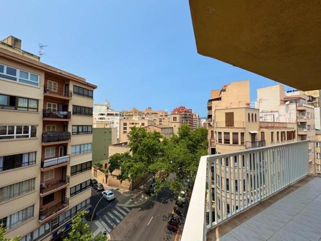 Piso en venta en Mallorca, Santa Catalina photo 0
