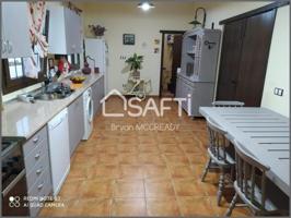 Casa con terreno en venta en Puerto del Rosario photo 0