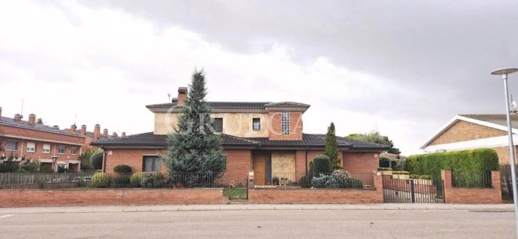 Chalet en venta en Alpicat, Cataluna photo 0