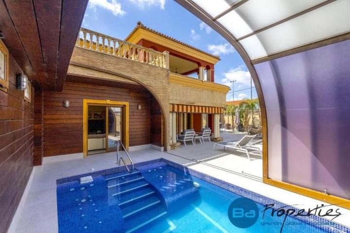 Chalet en venta en Orihuela, Calle la Carretera, 03311 photo 0