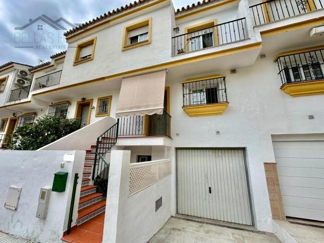 Bungalow en venta en Estepona photo 0