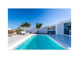 Chalet en venta en Yaiza photo 0