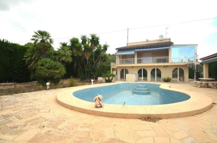 Chalet en venta en La Nucia, Montebello - Nou Espai photo 0