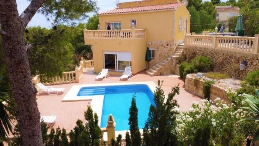 Duplex en venta en La Nucia, Panorama photo 0