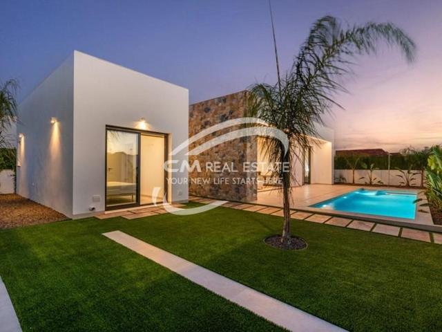 Chalet en venta en San Javier photo 0