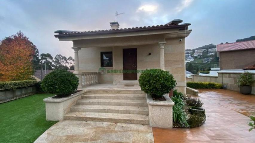 Chalet en venta en Poio, Boa Vista photo 0