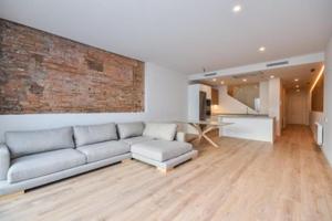 Casa en venta en Terrassa, Sant Pere photo 0