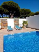 Chalet en venta en Chiclana de la Frontera, La Barrosa, la Barrosa photo 0