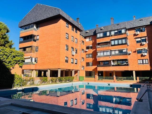 Piso en venta en Las Rozas de Madrid, El Burgo photo 0