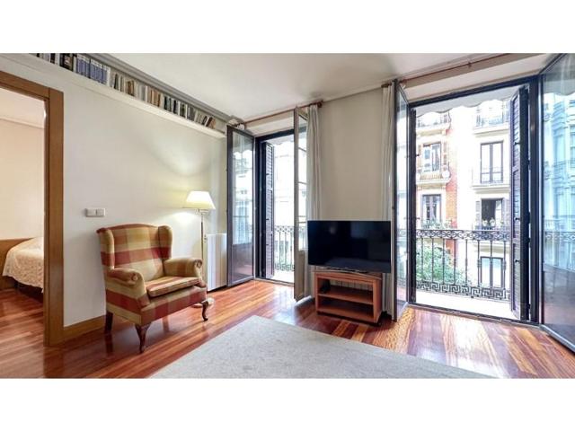 Piso en venta en Donostia-San Sebastián, Área Romántica photo 0