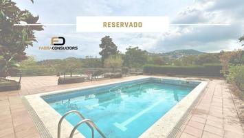 Casa en venta en Sant Fost de Campsentelles, Mas llombart photo 0