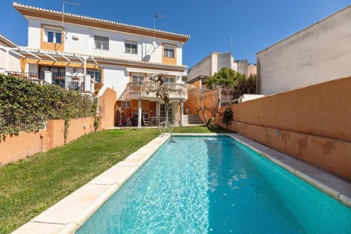 Casa en venta en Granada, Carretera de la sierra photo 0