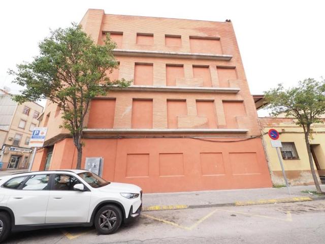Edificio en venta en Terrassa, Ca N\'Anglada photo 0