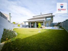 Chalet en venta en Baza, Andalucia photo 0