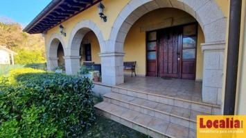 Casa en venta en Novales photo 0