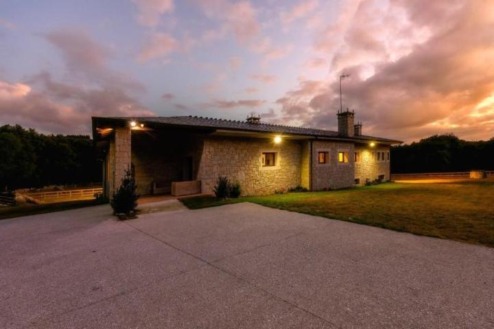Chalet en venta en Friol, Villalvite photo 0