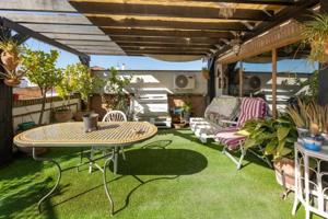 Casa en venta en Peligros, Centro photo 0