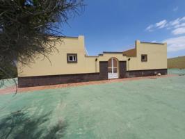 Casa con terreno en venta en Tuineje, Fuerteventura photo 0
