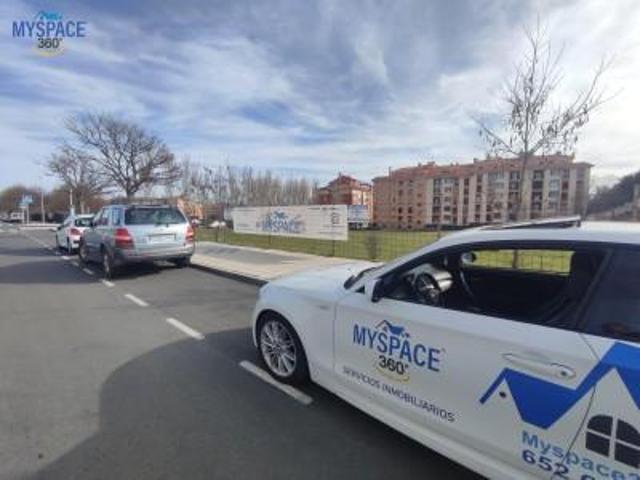 Terreno en venta en Ávila, Universidad photo 0