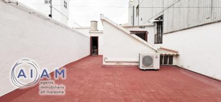 Edificio en venta en Calella, Centre photo 0