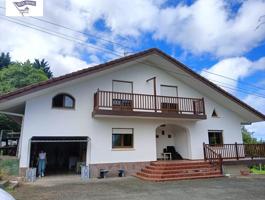 Chalet en venta en Bermeo, Bermeo photo 0