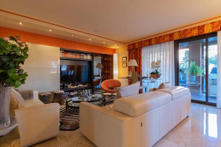 Chalet en venta en Logroño, AVENIDA DE MADRID photo 0