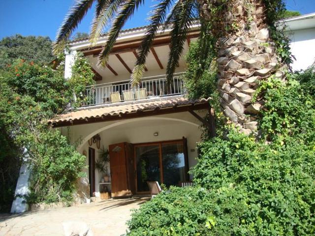 Casa en venta en Sant Cebrià de Vallalta, Costa del maresme photo 0