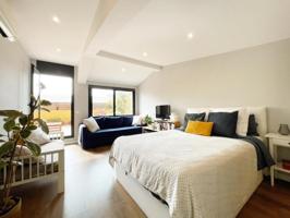 Adosada en venta en Badalona, Plaça de Maignon, 08911 photo 0