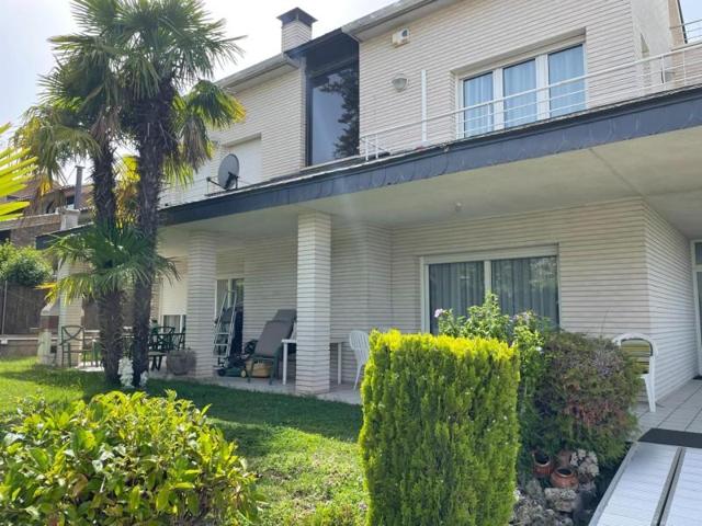 Casa en venta en Sant Fruitós de Bages, Pineda de bages photo 0