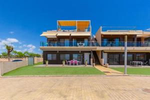 Apartamento en venta en Pilar de la Horadada, Torre de la Horadada photo 0