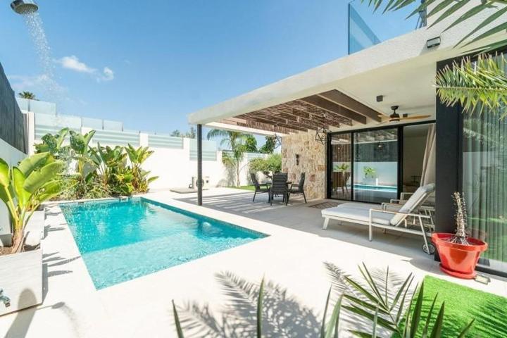 Chalet en venta en Torrevieja, Los Balcones - Los Altos del Edén photo 0