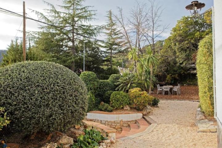 Casa en venta en Matadepera, Sant llorenc dels pins photo 0