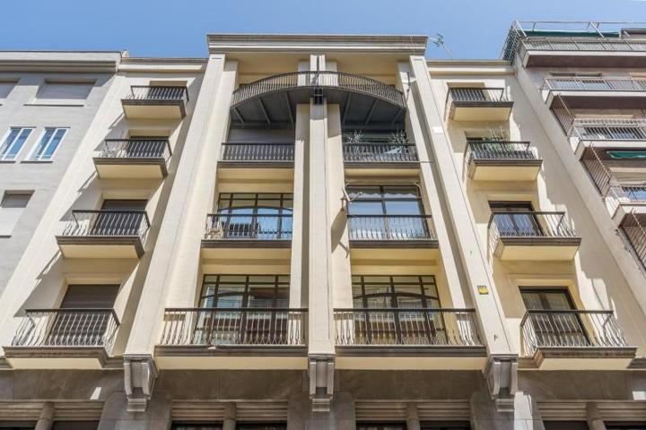 Piso en venta en Granada, Centro photo 0