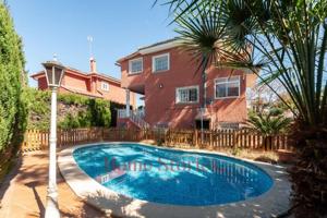 Chalet en venta en Paterna, EL PLANTIO photo 0