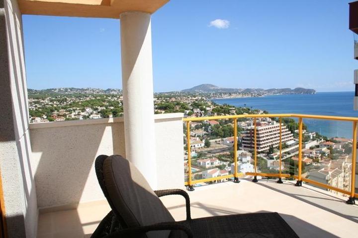 Atico Duplex en venta en Calpe, Playa photo 0