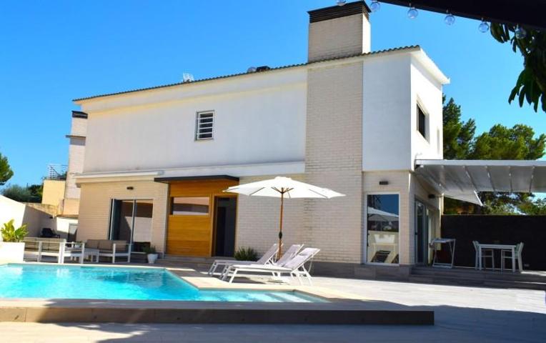 Bungalow en venta en Alfaz del Pi, Alfaz del Pi photo 0