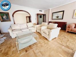 Piso en venta en Cádiz, Cadiz photo 0