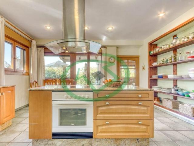 Casa en venta en Sils photo 0