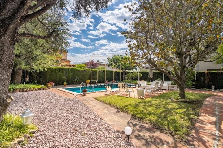 Casa en venta en Reus, Urb. el pinar photo 0