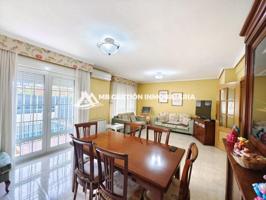 Adosada en venta en Fuenlabrada, Las Villas photo 0