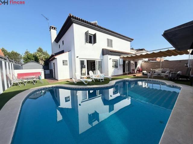 Chalet en venta en Gelves, SIMÓN VERDE photo 0