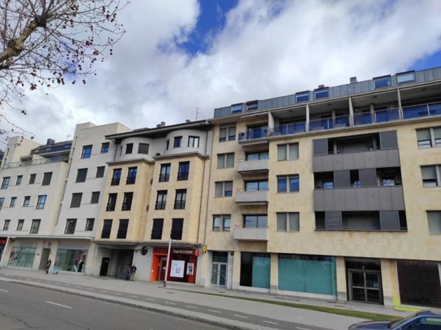 Duplex en venta en León, Eras de Renueva photo 0