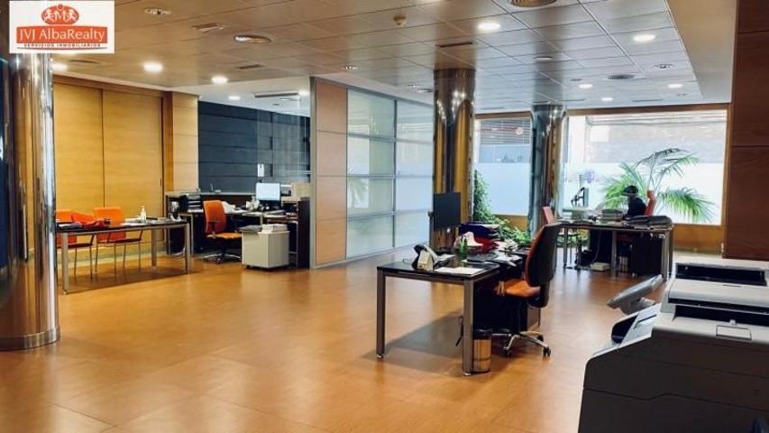 Local comercial en venta en Albacete, Feria photo 0