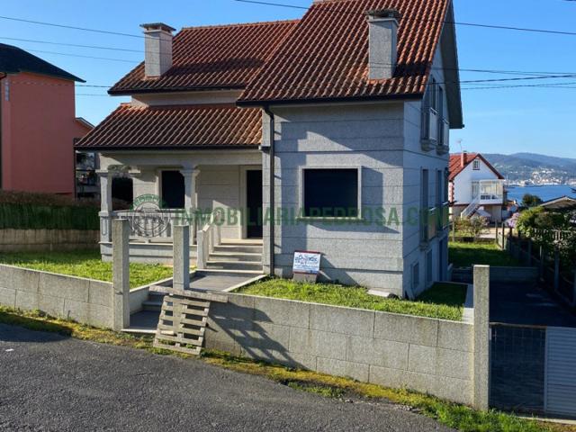 Chalet en venta en Poio, Campelo photo 0